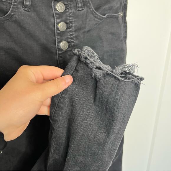 Madewell 9” High Rise Exposed Button Fly Skinny Black Raw Hem Jeans Size 24 - Picture 5 of 10